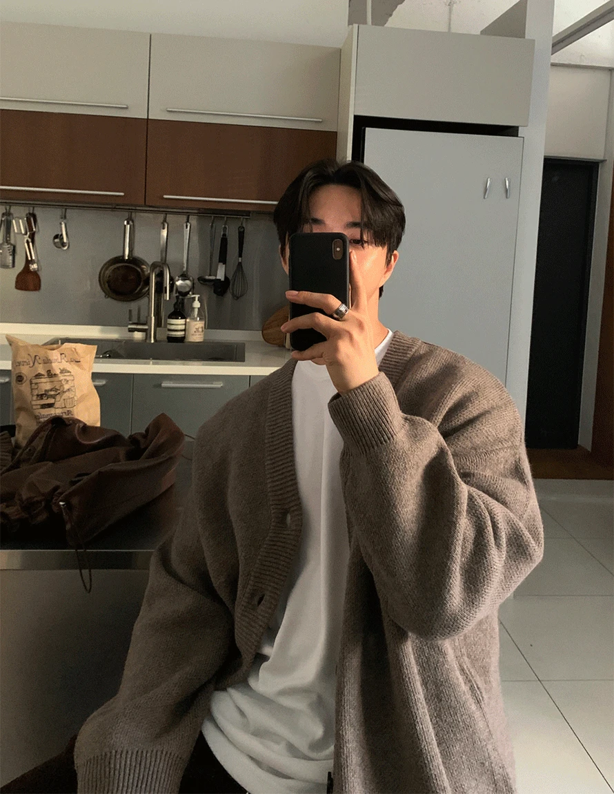 룩 어반 램스울 오버핏 베리 니트 가디건