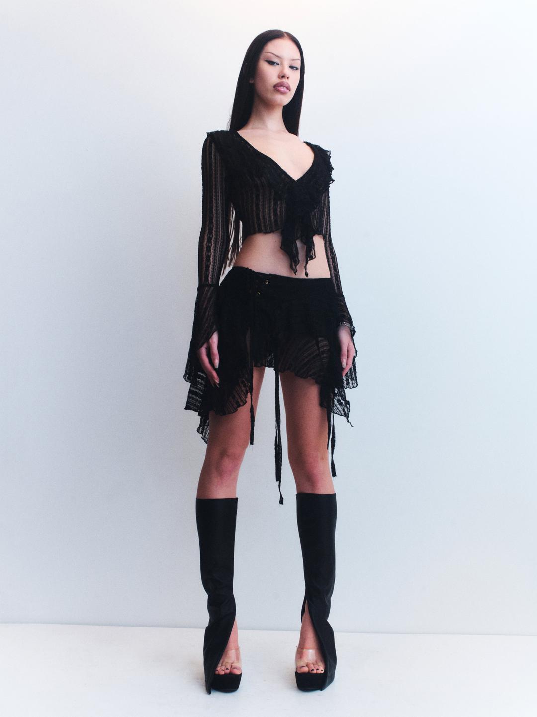 G. BLACK ZIDA SKIRT ( PRE ORDER ) - XS