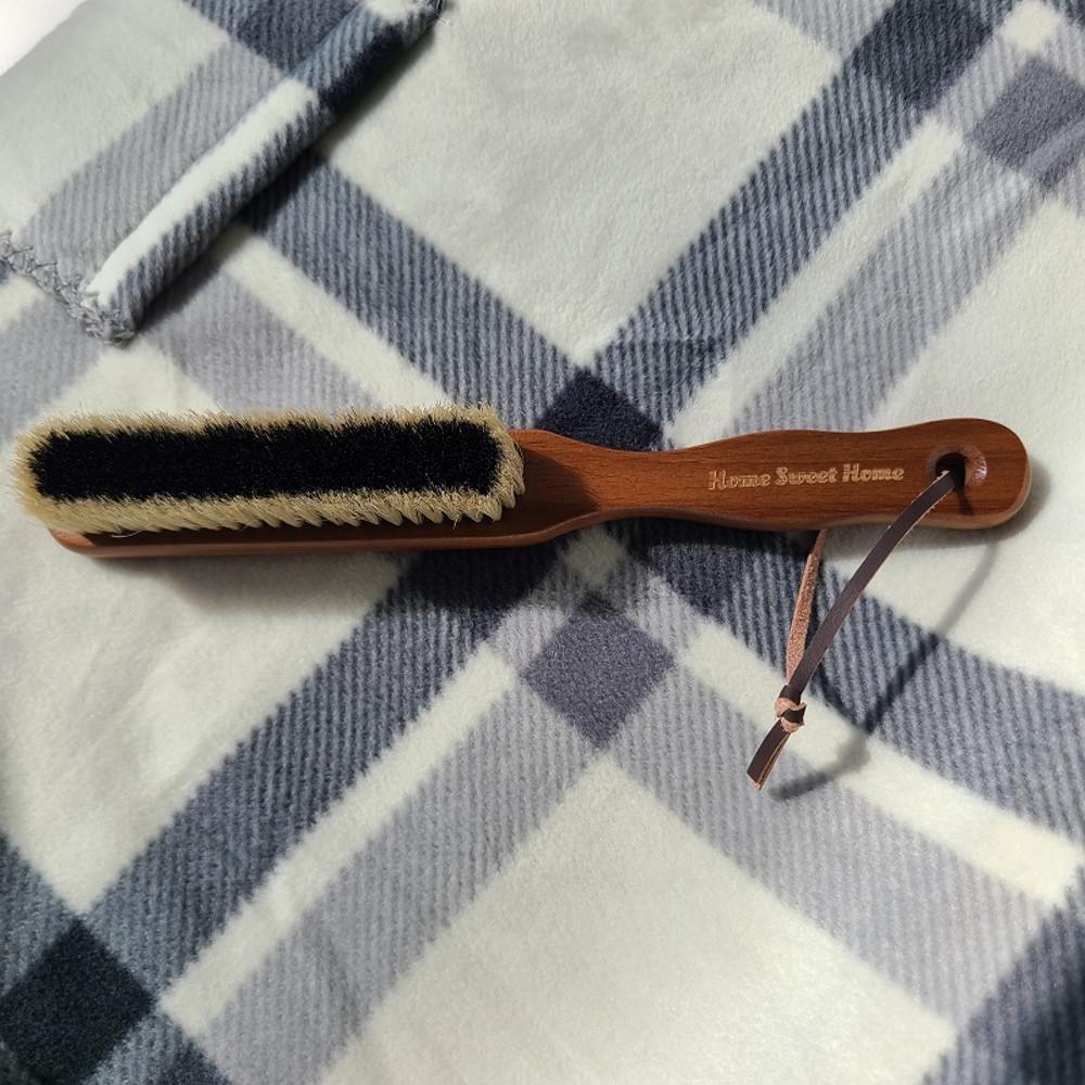 코트 옷솔 브러쉬 먼지제거 옷 손질 솔 천연 돈모 먼지제거용