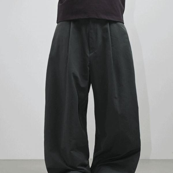 deep tuck slacks
