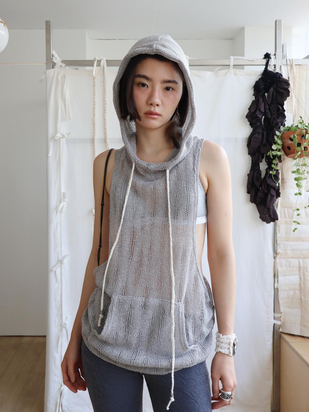 COBWEB HOOD SLEEVELESS MELANGE GRAY