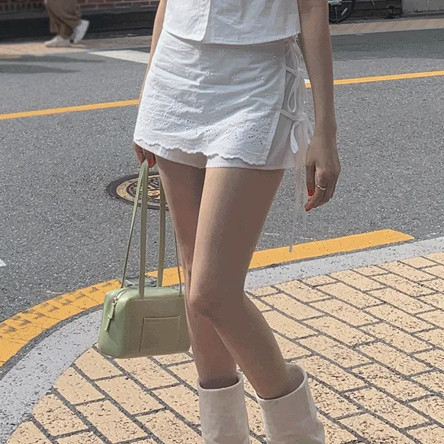 [당일발송🚀/💓고객극찬!!💓] 원단만으로도 완성되는 여름 리본 펀칭 디테일 발레코어 랩스커트 치마바지