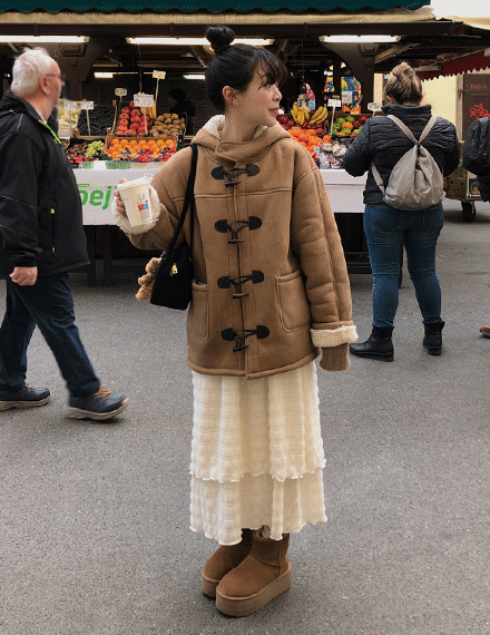 라라엘후드무스탕자켓