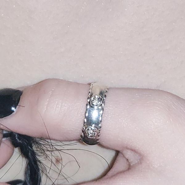 Tally rose ring
