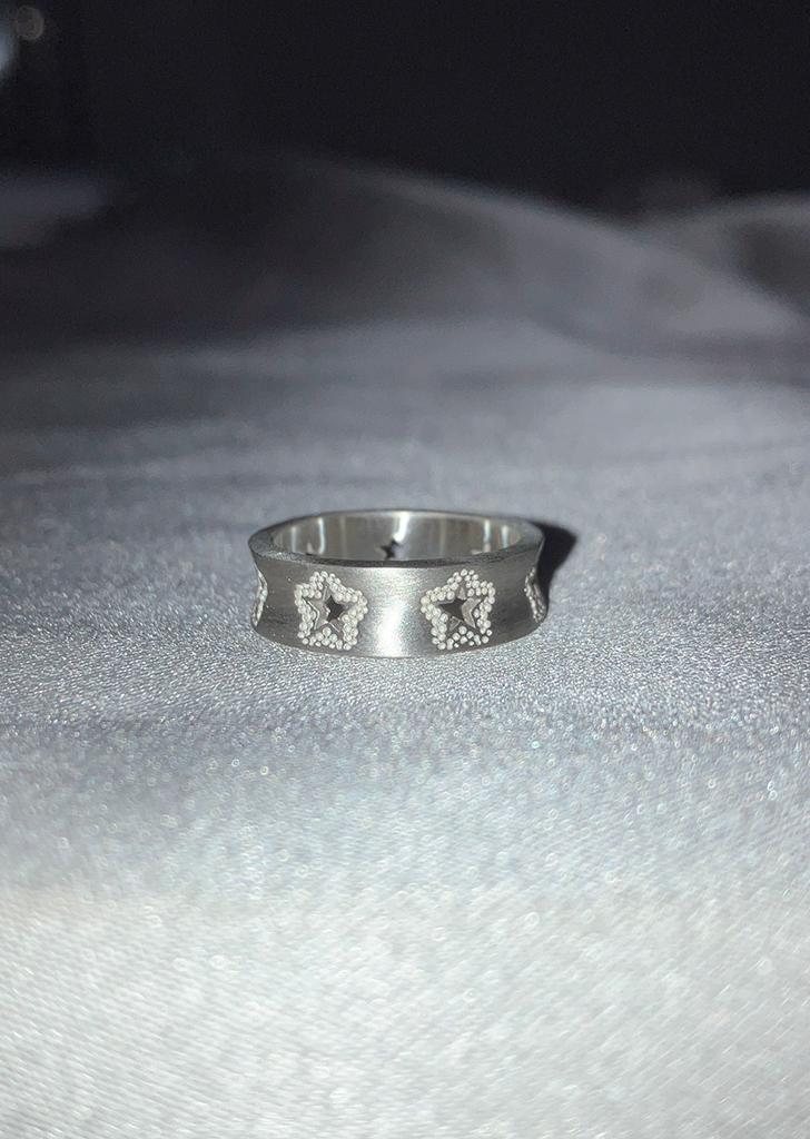 star hole beaded ring slim