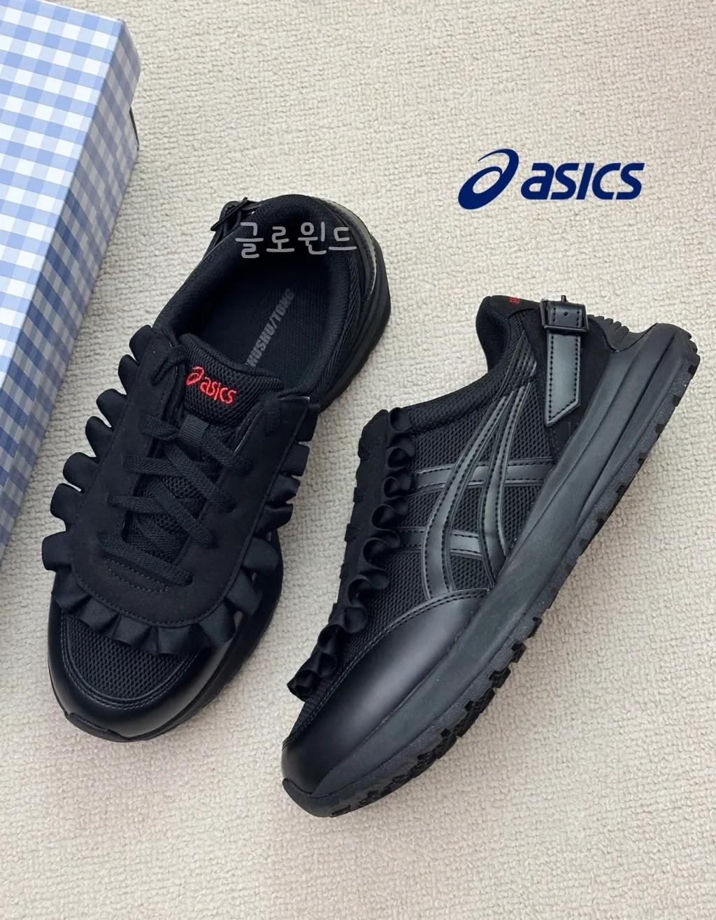 [빠른 출고] 아식스 X 슈슈통 타사 Tarther SC Plus 여성 스니커즈 블랙 1203A360