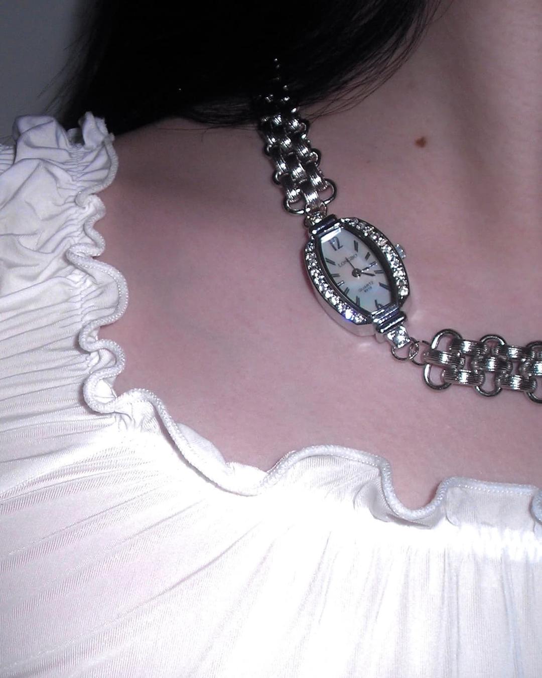 Time piece 목걸이 | 후루츠패밀리