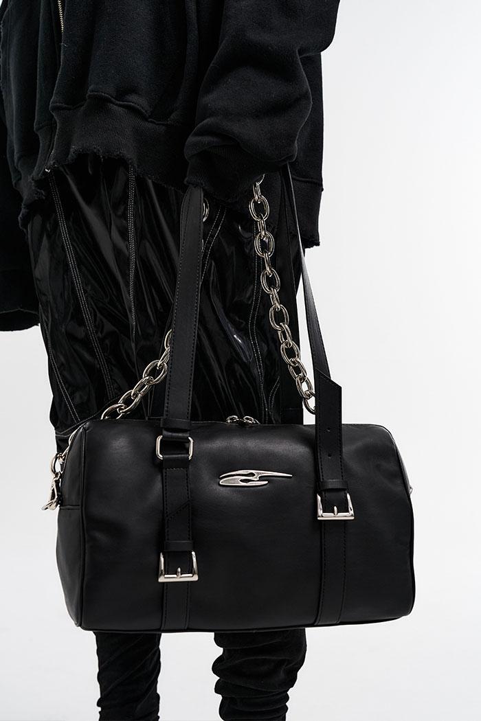 PLAQUE BELT TOTE BAG BLACK