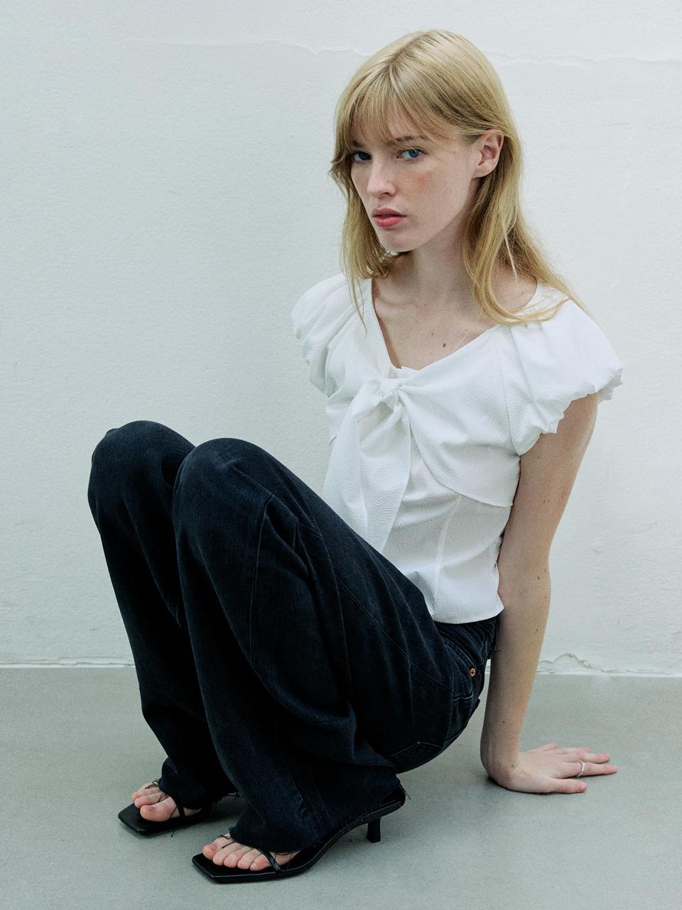 CO RIBBON TIE PUFF SLEEVE SHIRT_WHITE