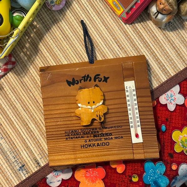 빈티지 홋카이도 여우 원목 온도계