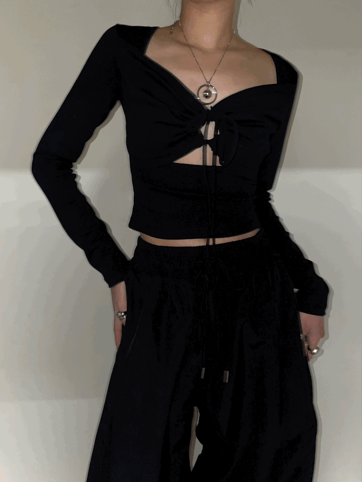 Circle shirring long sleeved T