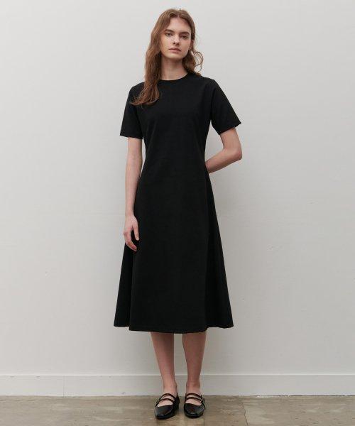 23 SS 반팔 A라인 원피스 (블랙)