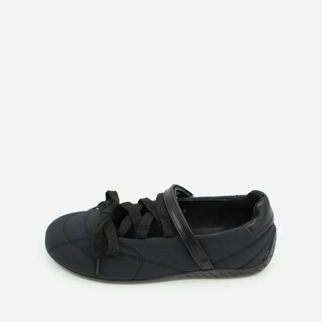 BLACK VELCRO STRAP FLAT SNEAKERS