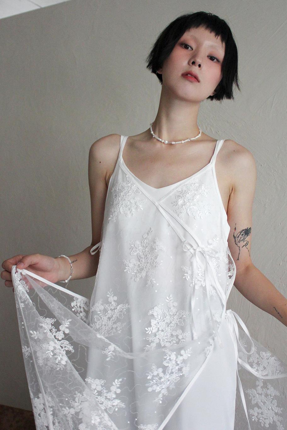 Sequin Lace Apron Dress for Layering (WHITE)