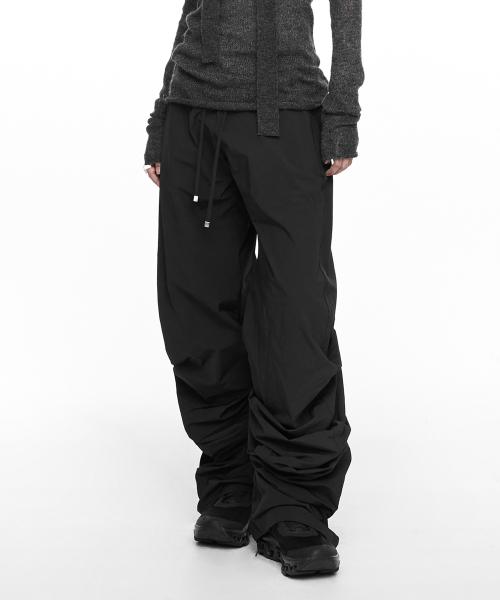 PINTUCK NYLON PANTS (UNISEX) BLACK