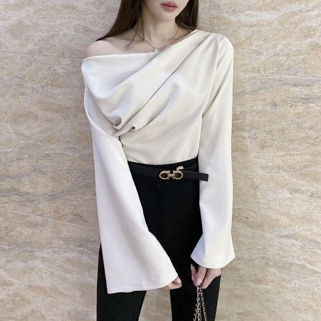 당일출고 [4color] 터들넥 실켓 드레이프 셔링 오프숄더 입술넥 나팔 소매 블라우스