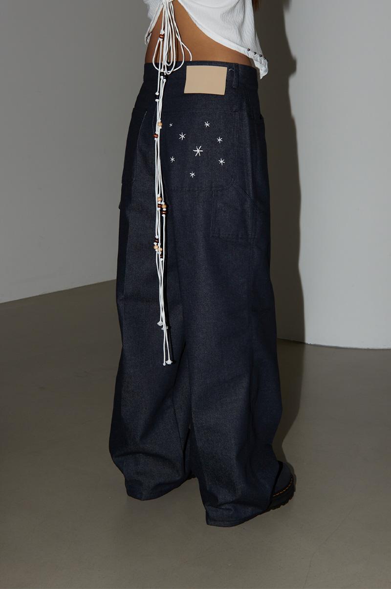JAY BACK POCKET STAR DENIM