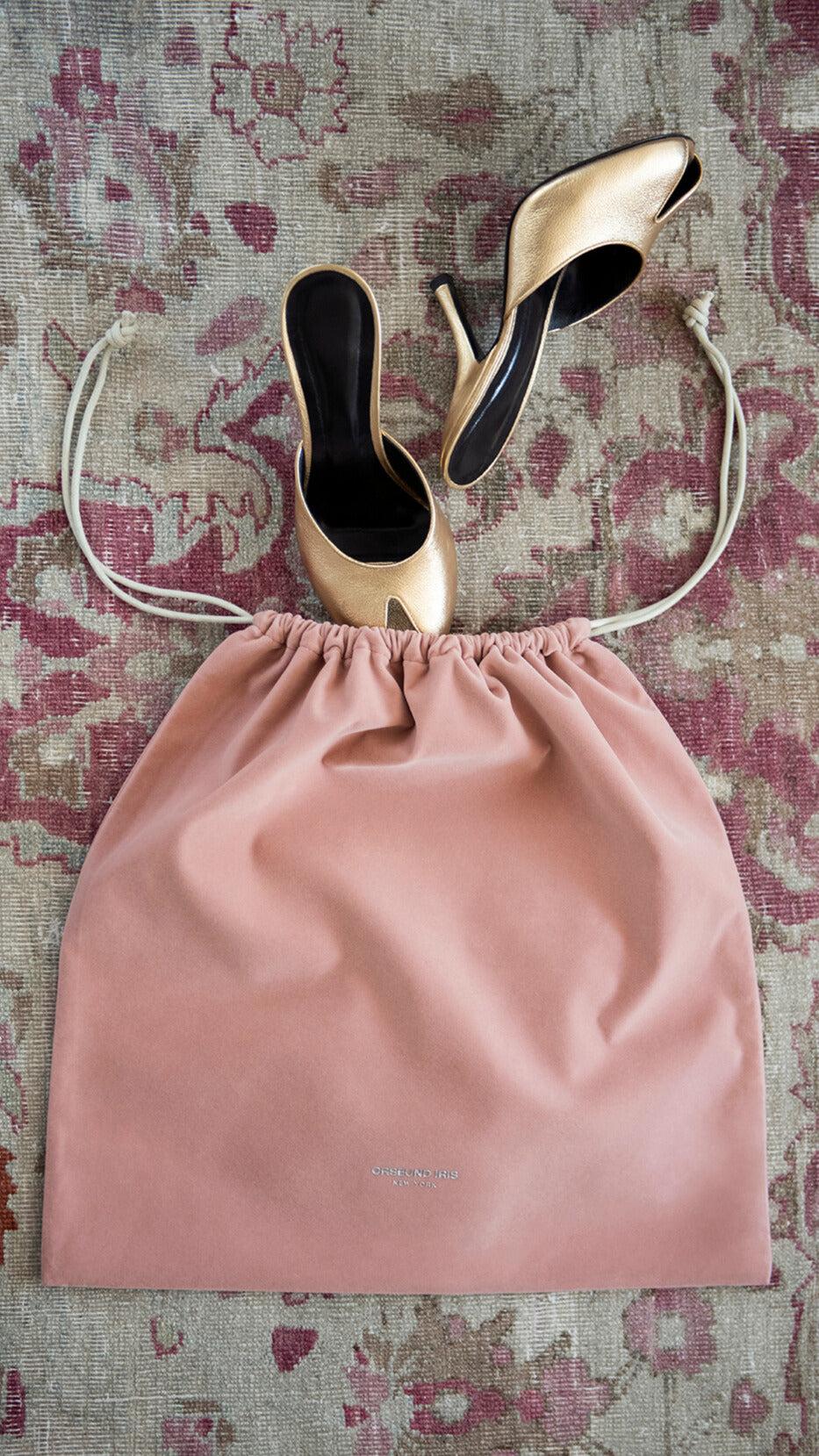 Large Signature Velvet Travel Bag - Mauve