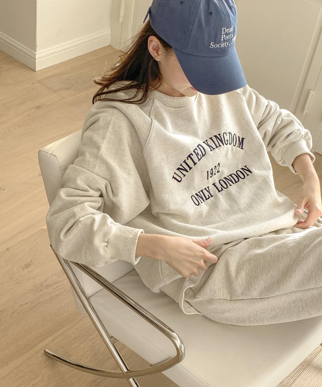 메이글 [당일발송🏆5천장돌파] 런던 자수 맨투맨 - 3 color