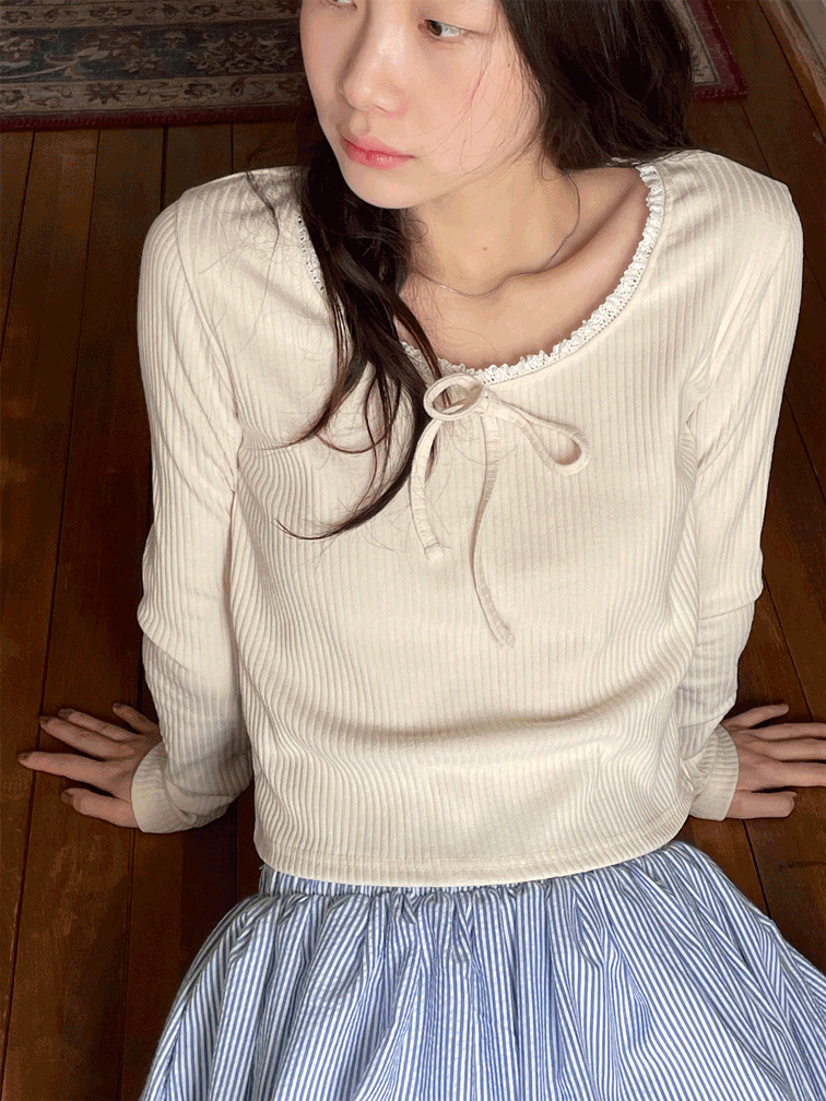 tiny butter lace top