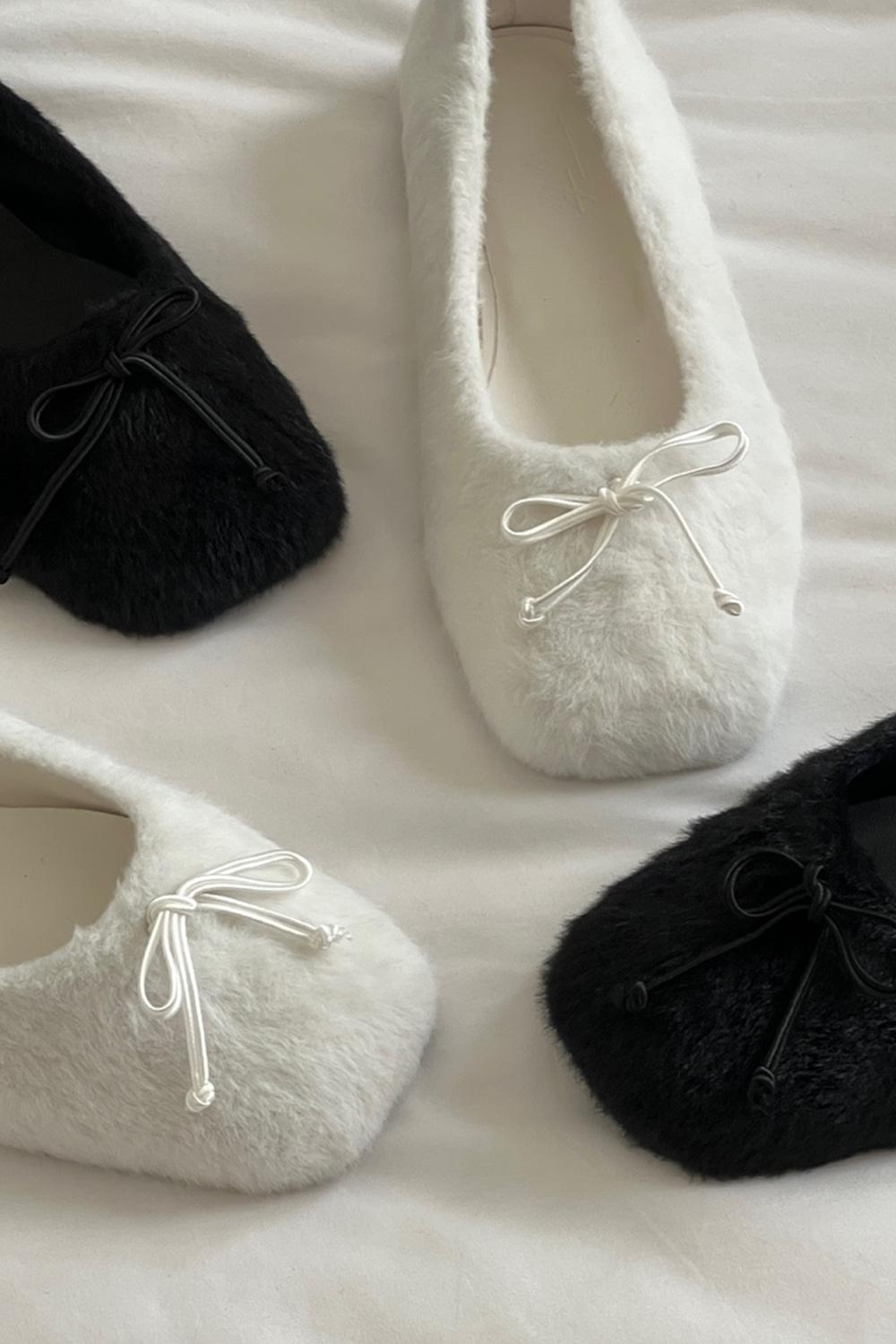 SNOW COCO FLUFF RIBBON FLAT_TT5W715