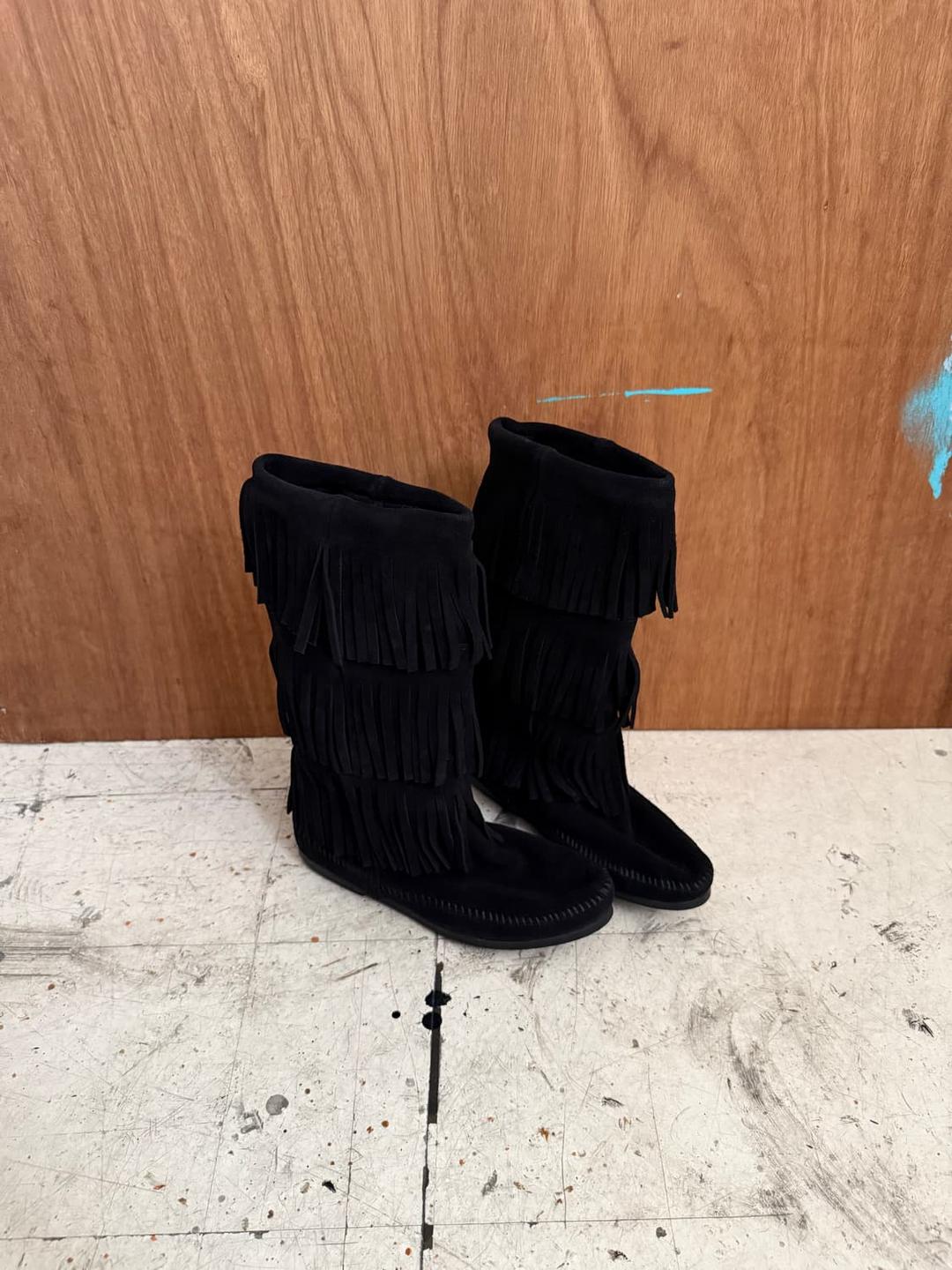 MINNETONKA  fringe suede boots  | 후루츠패밀리