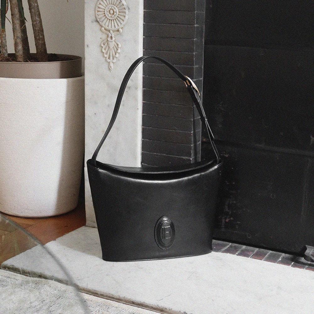 SAC ETIRE IN BLACK