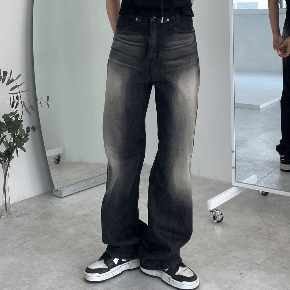 톰 브러쉬 롱 블랙 데님 팬츠