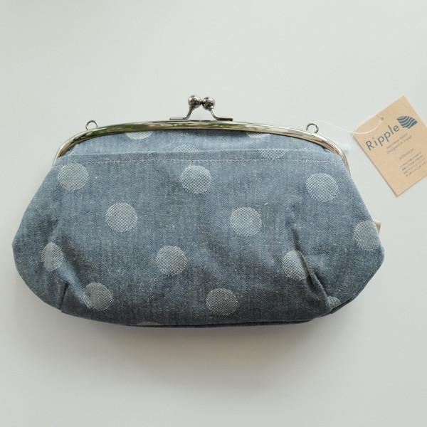 두 가지의 방법으로, 도트 가마구치 denim bag