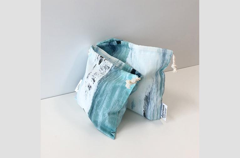 [데이리움] 스트링 파우치 - 사이언비치