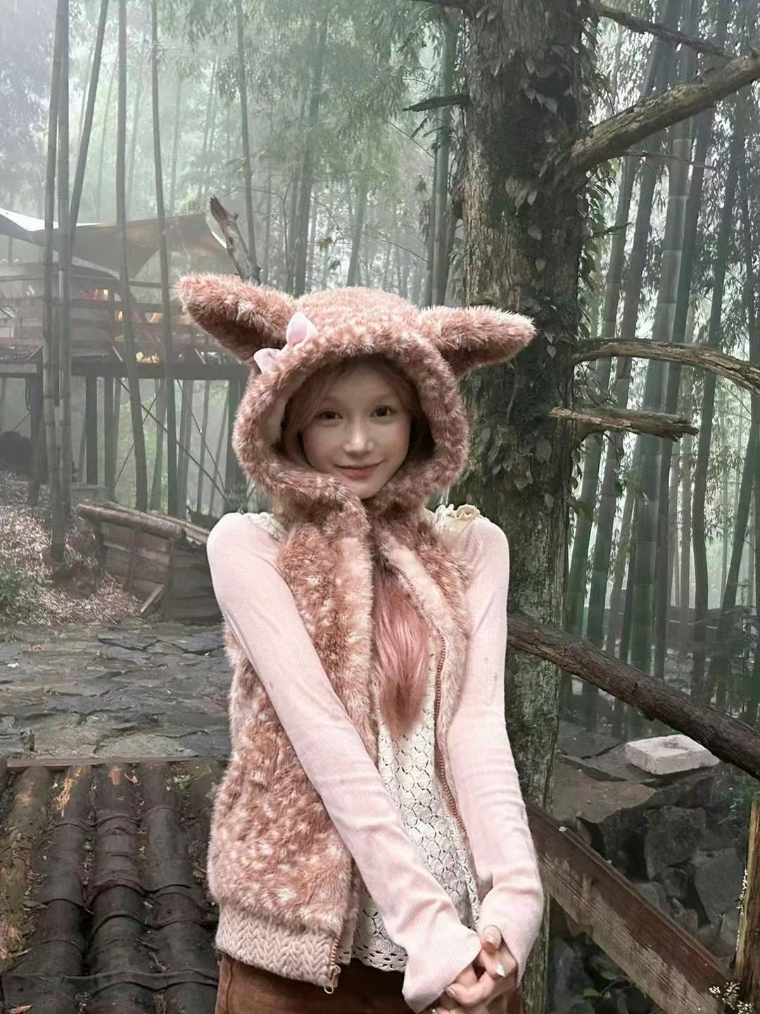 Rose Island Deer Vest Faux Fur - S / Pre-order