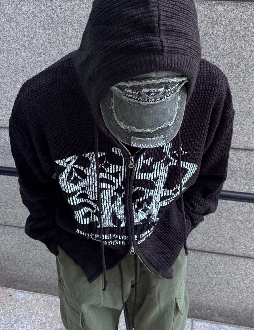 레터링 후드 집업 니트