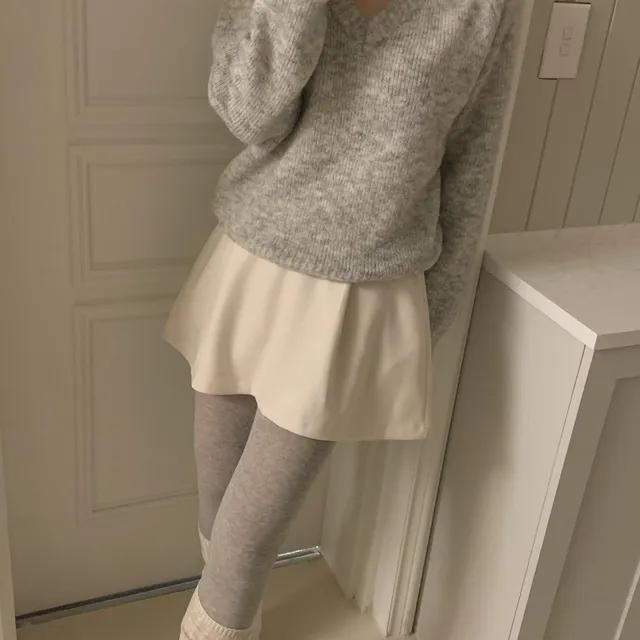 [베이직템] snow 도톰 핀턱 플레어 스커트