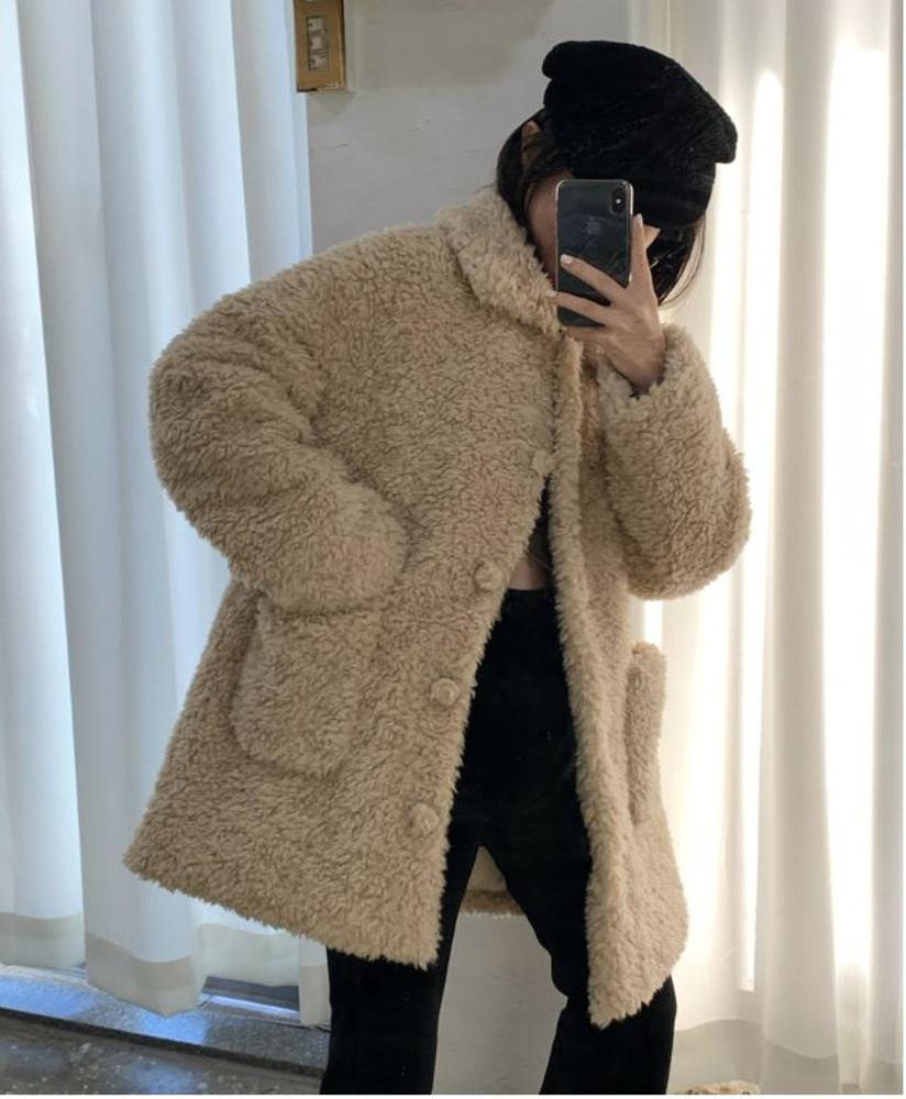 엘콤마 페이크 양털 코트 자켓