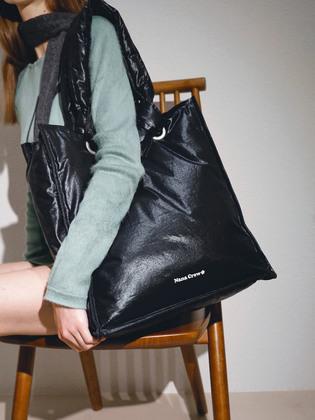 BELLY PUFFER TOTE BAG-BLACK