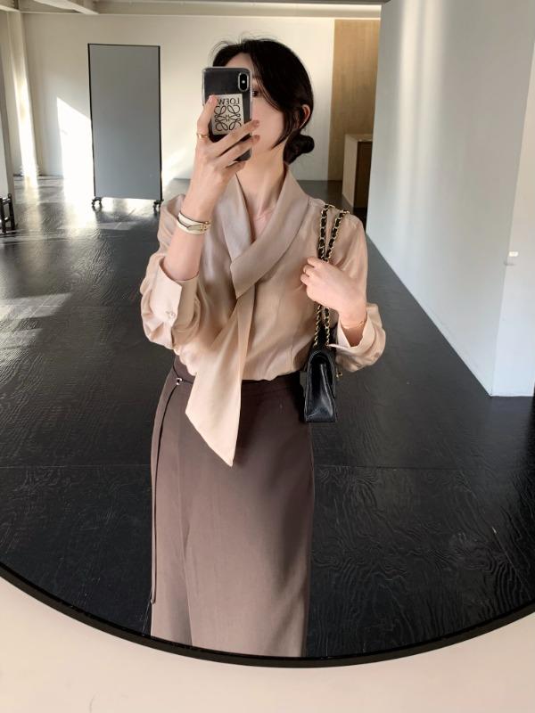 Moa Scarf Blouse
