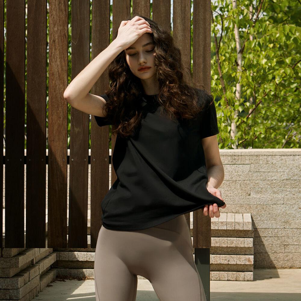 여성 요가복 DEVI-T0084-블랙 필라테스 웨던 데일리 숏 슬리브