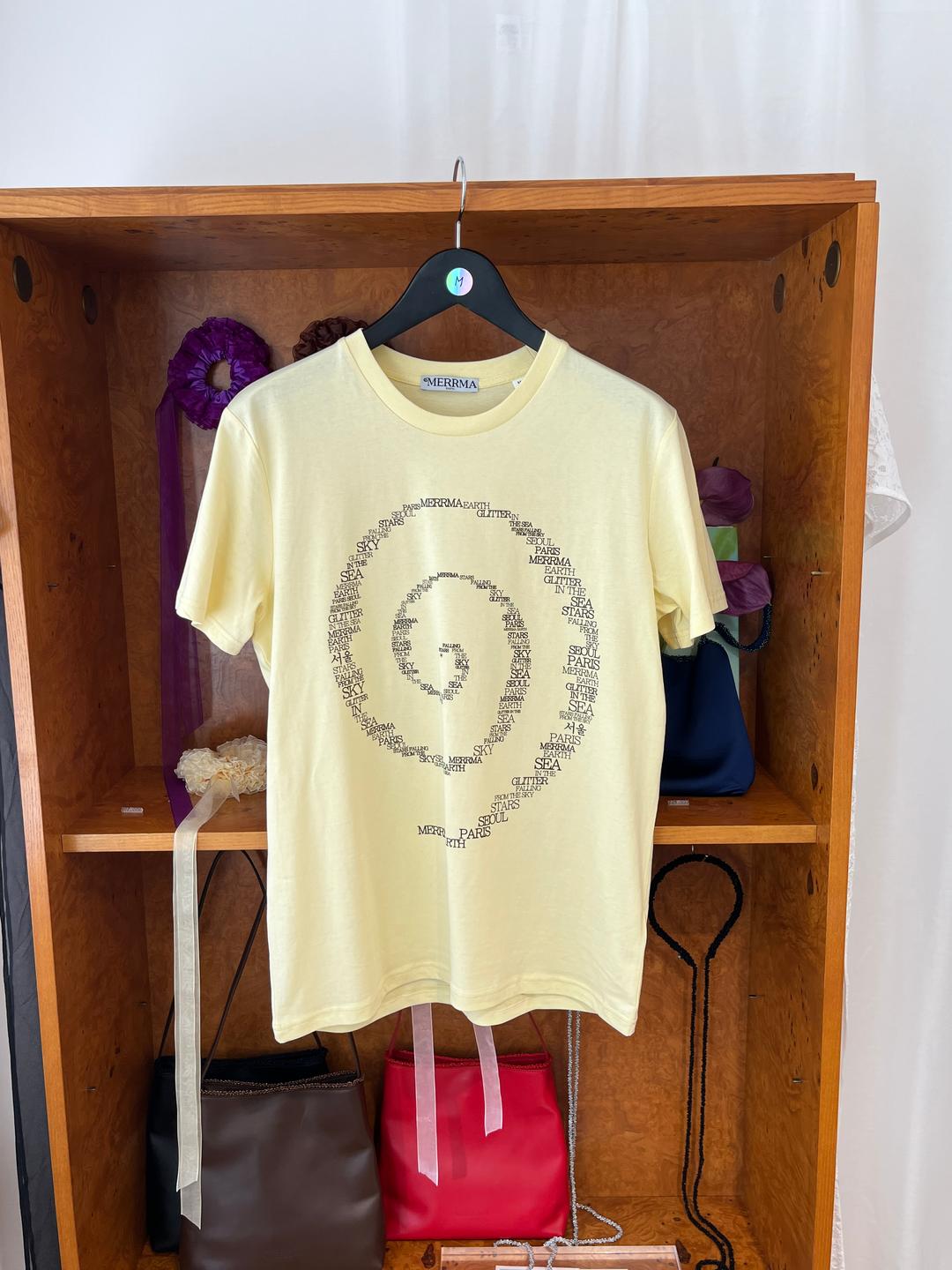MERRMA - SPIRAL SEOUL SOUVENIR T-SHIRT (YELLOW)