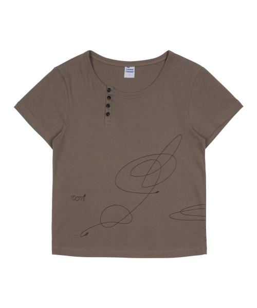 (w) TCM stitch side henly neck T (brown)