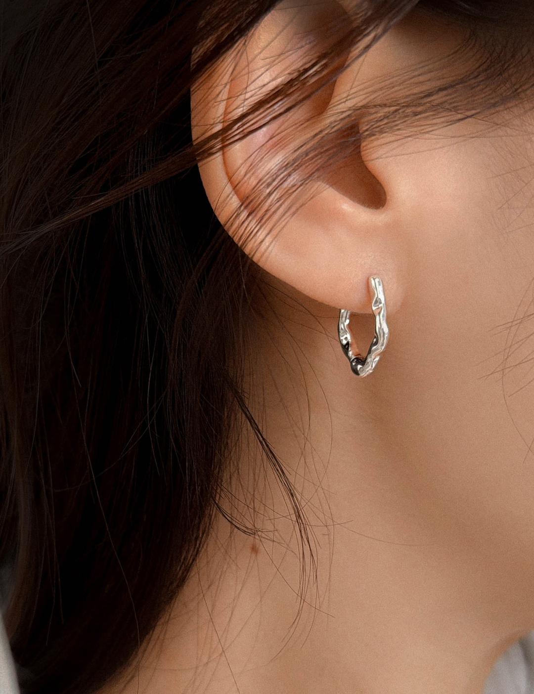 베네노 925실버 알렌 웨이브 텍스처 볼드 원터치 링 귀걸이