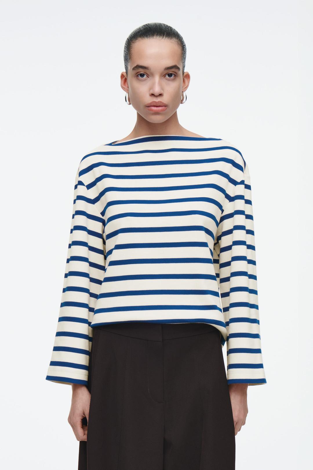 HAUT RAYÉ ENCOLURE BATEAU - BLANC / RAYURES | COS