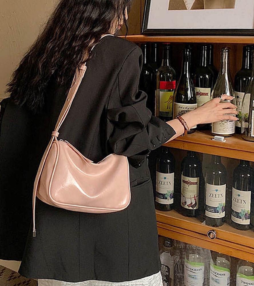 바게트 여행용크로스 숄더백 직장인 학생 태블릿 데일리 보부상가방