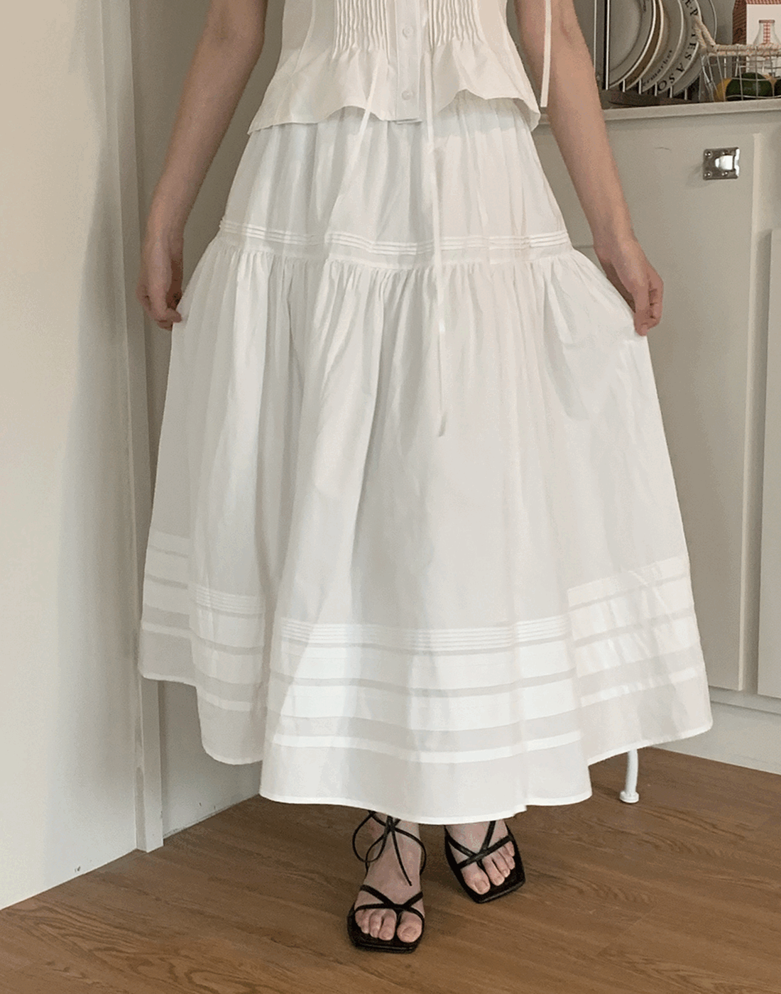 핀턱 플레어 밴딩 롱 스커트 - 1 color