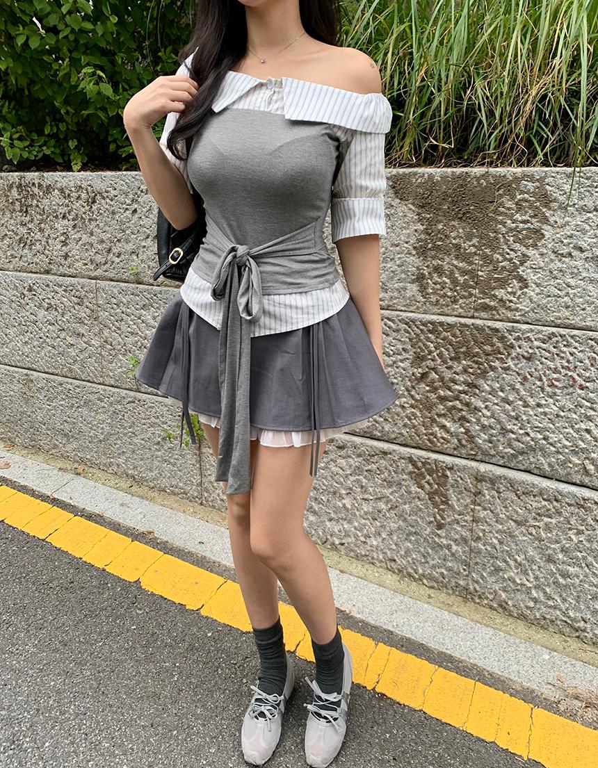 디어마이뮤즈 그레이 스트라이프 오프숄더 5부소매 셔츠 스커트 투피스 세트