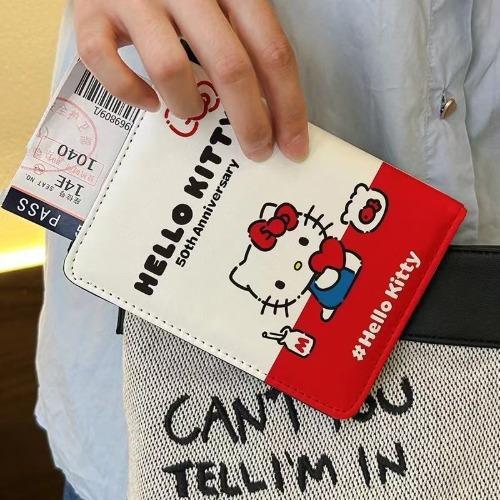 헬로키티 50주년 러브 밀크 여권지갑