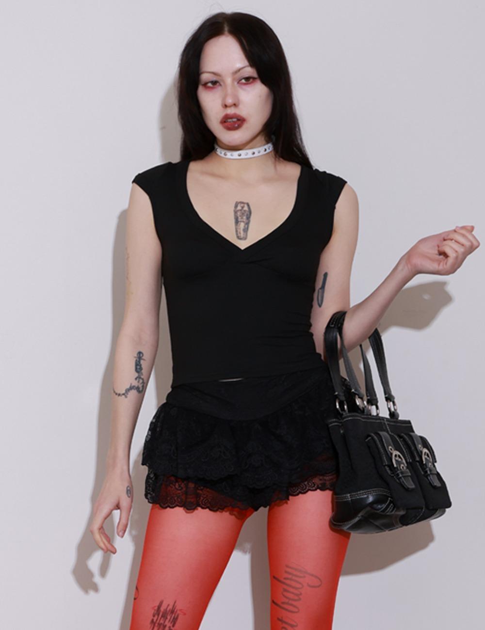 V Neck Chest Split Tee Black [03.10 Delivery]