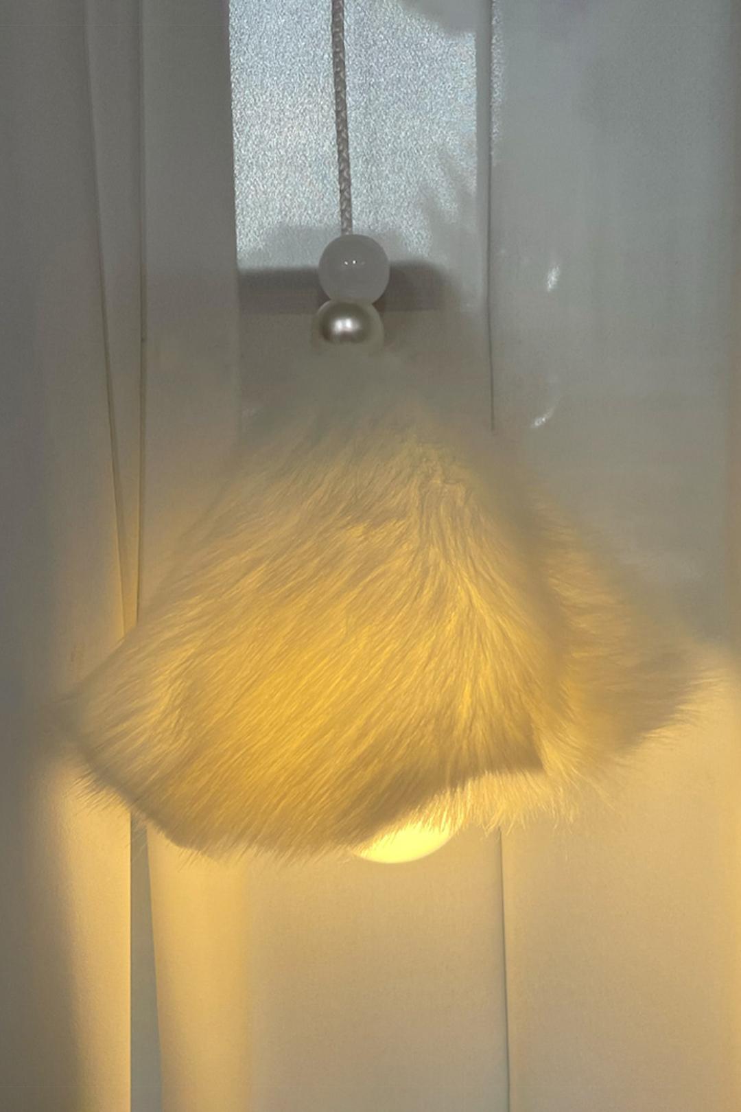 Fur lamp - white