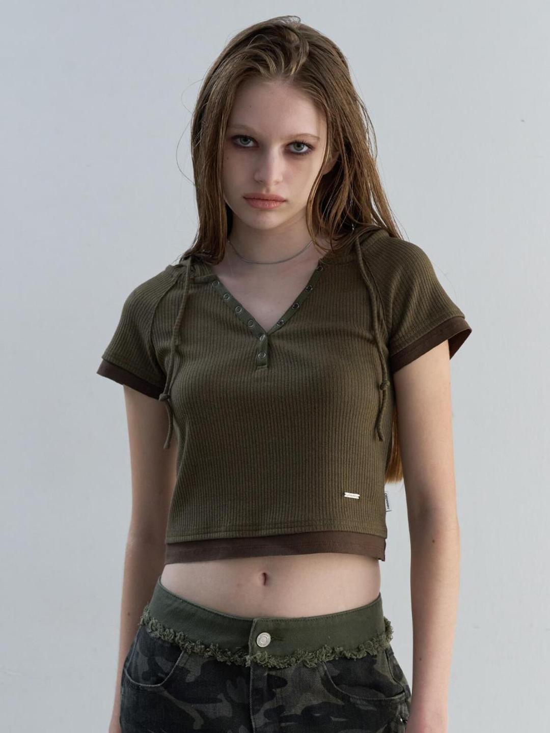 HOODED LAYERED SLIM T-SHIRT [KHAKI]