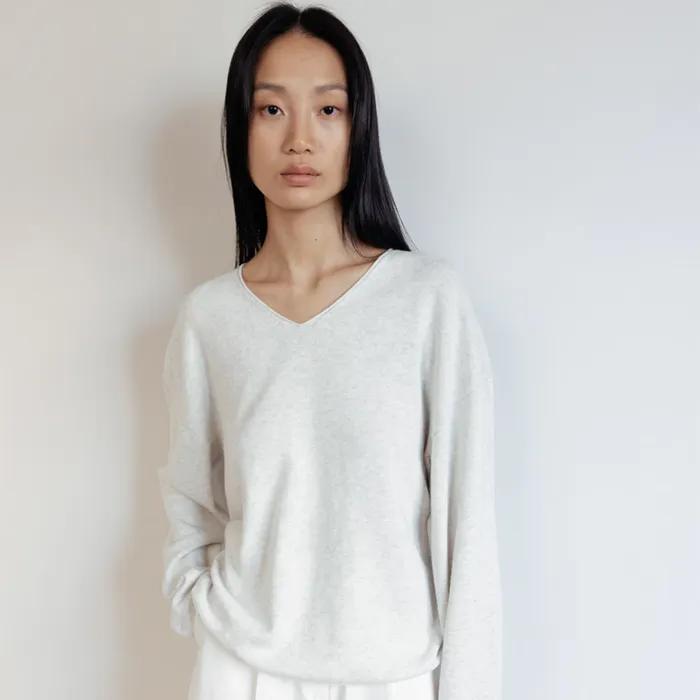 Cash V-Neck Knit (Melange Grey)