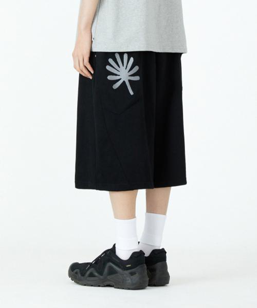 DD symbol sweat bermuda pants (BLACK)